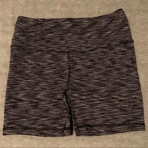 ALO Yoga Black and Grey Spacedye Burn Short size S